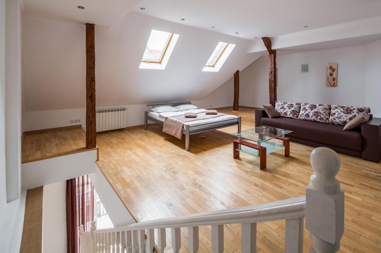 Romari Два Поверхи Apartment Lviv Luaran gambar