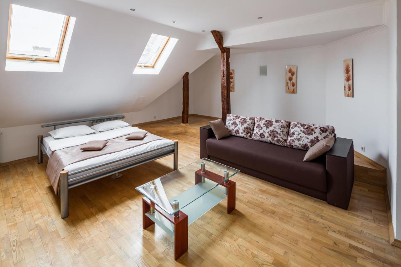 Romari Два Поверхи Apartment Lviv Luaran gambar