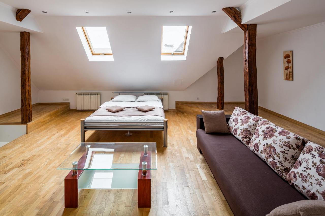 Romari Два Поверхи Apartment Lviv Luaran gambar